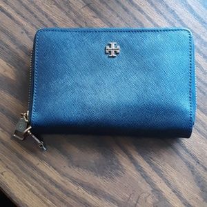 Tory burch wallet